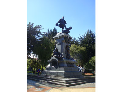 Monumento a Magallanes y al indio