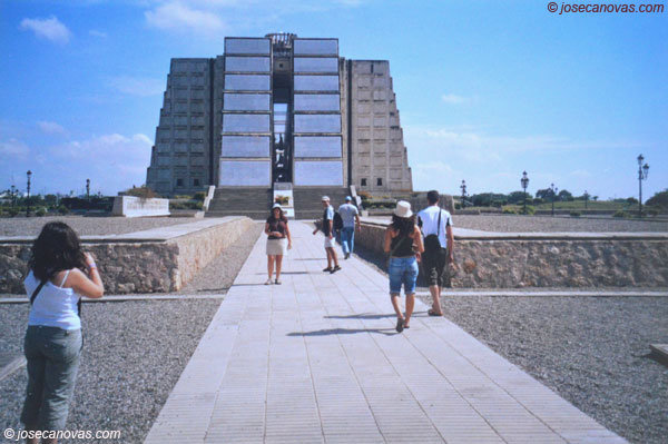 plaza2