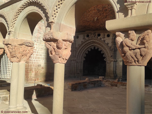 capiteles