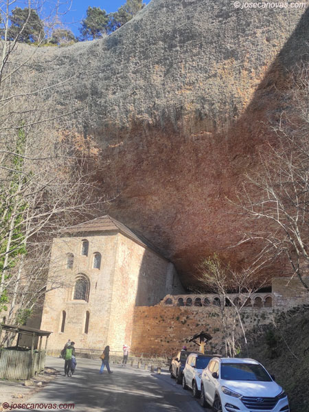 exterior2